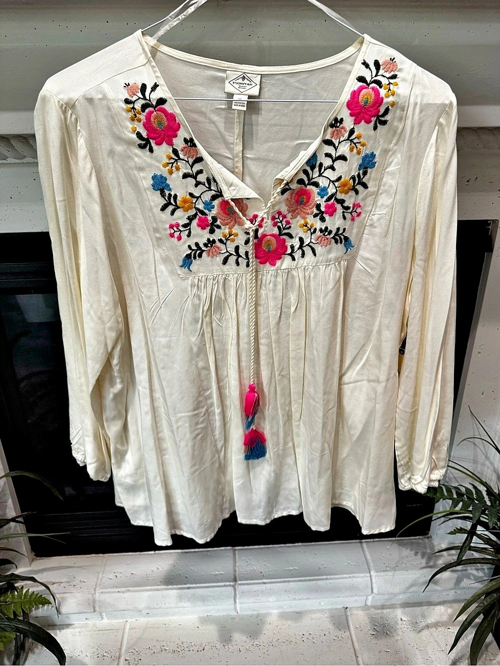 🆕 St John's Bay Embroidered Peasant Blouse Floral Embroidered Blouse White XL NW